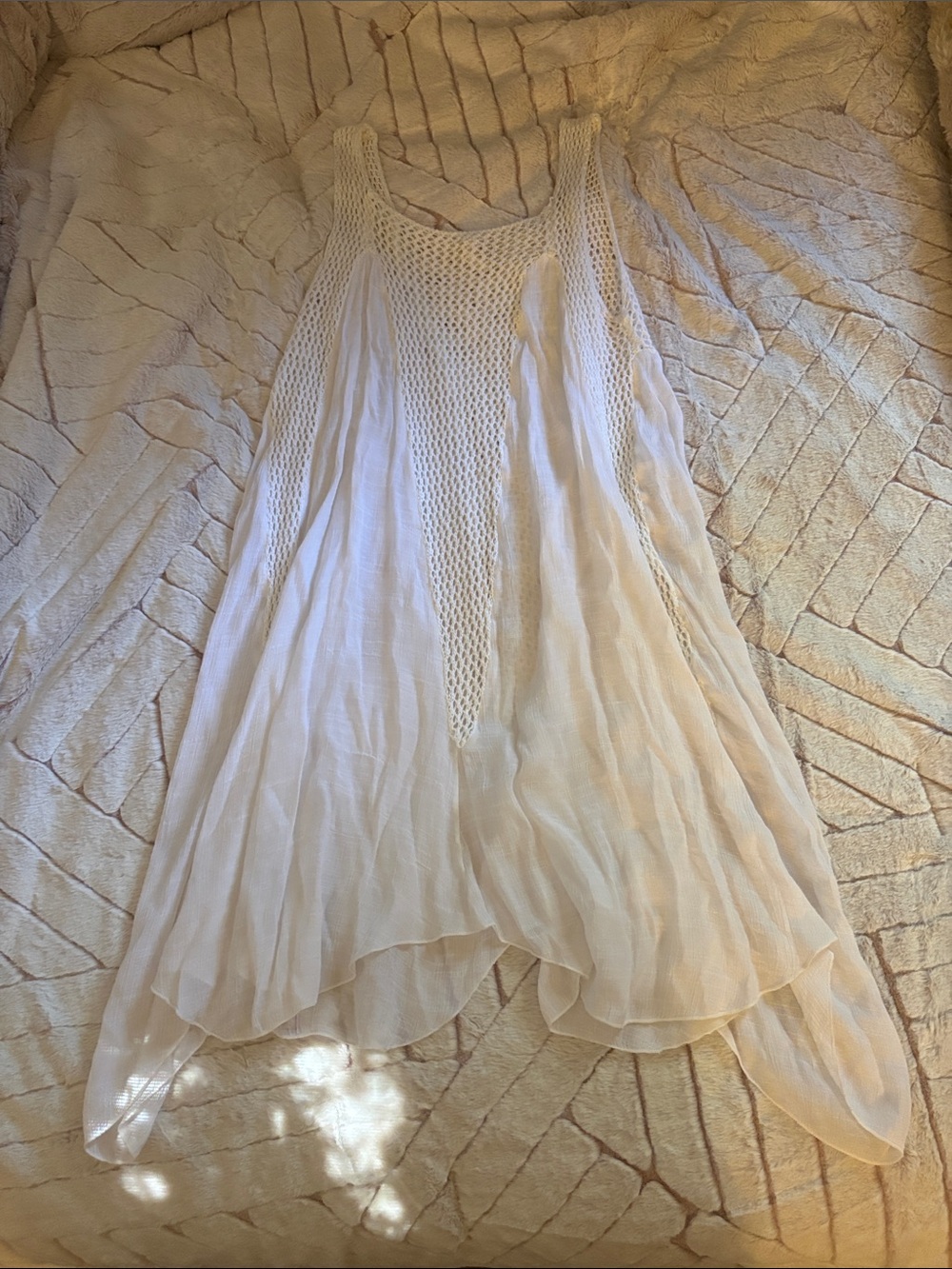 Flowy Cream Crochet-Panel Sleeveless Tunic